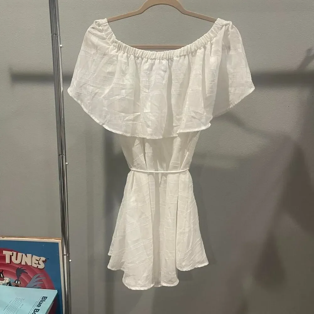 Finders keepers Women's White Dress - Picture 4 of 5